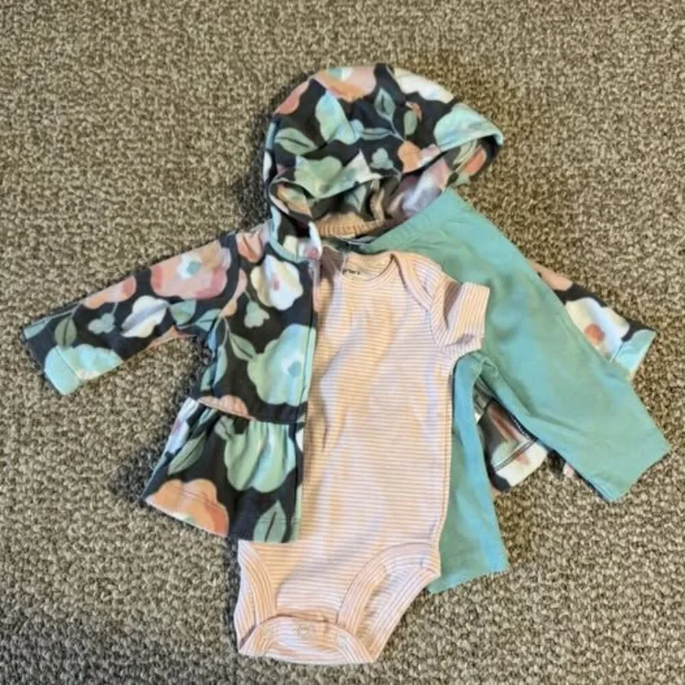Carter's Baby Girl 3-Piece Set Floral Fleece Jacket Bodysuit Pants 3 Months